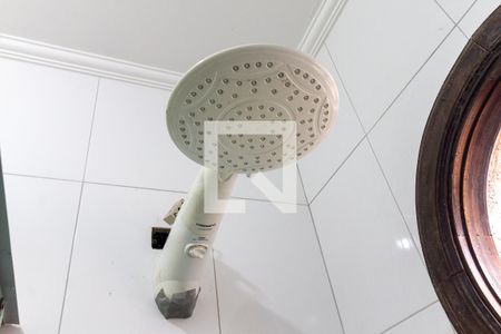 Casa à venda com 250m², 4 quartos e 2 vagasChuveiro