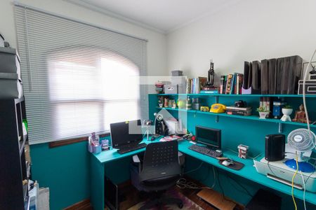 Casa à venda com 250m², 4 quartos e 2 vagasQuarto