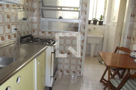 Apartamento à venda com 85m², 2 quartos e 1 vagaCozinha
