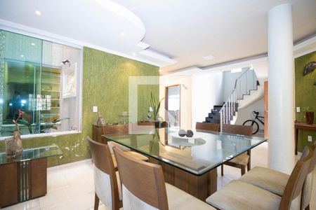 Sala de casa para alugar com 4 quartos, 419m² em Taguatinga Norte, Brasília