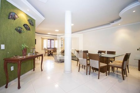 Sala de casa para alugar com 4 quartos, 419m² em Taguatinga Norte, Brasília