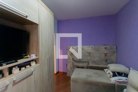 Casa à venda com 231m², 3 quartos e 2 vagasSuíte 1