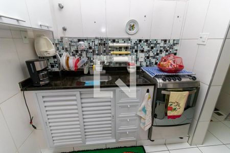 Apartamento à venda com 74m², 2 quartos e 1 vaga Apartamento à venda com 74m², 2 quartos e 1 vagaCozinha