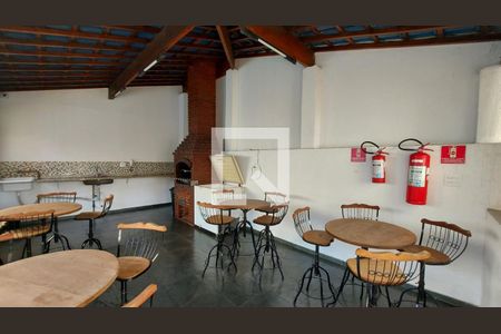 Apartamento à venda com 54m², 2 quartos e 1 vaga Apartamento à venda com 54m², 2 quartos e 1 vagaÁrea comum - Churrasqueira