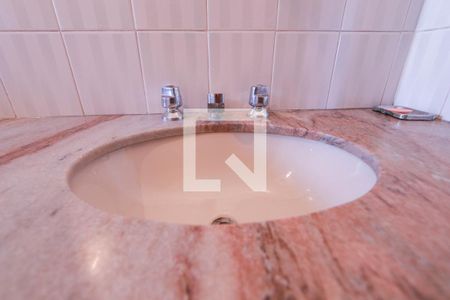 Apartamento à venda com 105m², 3 quartos e 1 vaga Apartamento à venda com 105m², 3 quartos e 1 vagaBanheiro Social