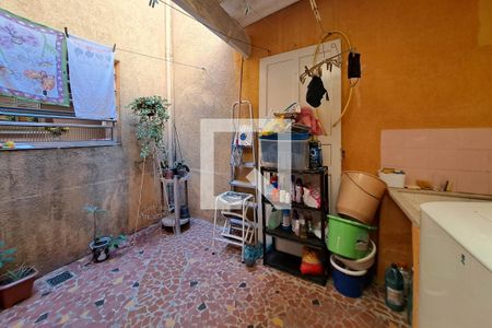 Casa à venda com 124m², 3 quartos e 1 vagaÁrea de serviço