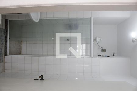 Banheiro de apartamento para alugar com 1 quarto, 45m² em Itapuã, Salvador
