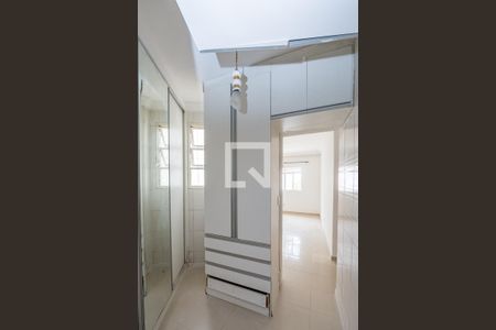 Casa à venda com 600m², 5 quartos e 4 vagasCloset da suíte