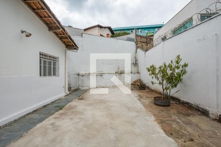 Casa à venda com 600m², 5 quartos e 4 vagasQuintal