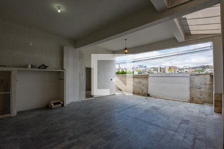 Casa à venda com 600m², 5 quartos e 4 vagasGaragem
