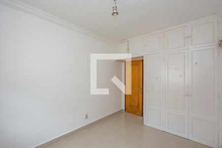Casa à venda com 600m², 5 quartos e 4 vagasQuarto 3