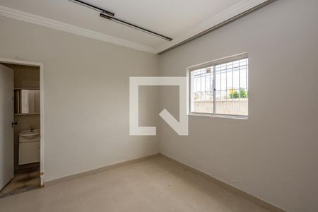 Casa à venda com 600m², 5 quartos e 4 vagasEdícula - Suíte 2