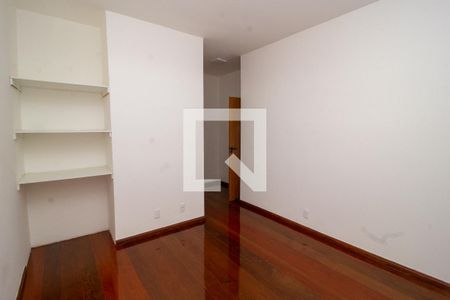 Apartamento à venda com 163m², 4 quartos e 2 vagas Apartamento à venda com 163m², 4 quartos e 2 vagasQuarto
