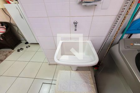 Casa à venda com 250m², 4 quartos e 3 vagas Casa à venda com 250m², 4 quartos e 3 vagasDetalhe da area de serviço