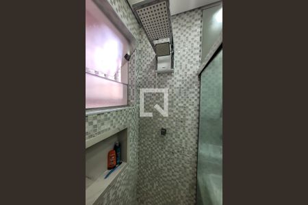 Casa à venda com 250m², 4 quartos e 3 vagas Casa à venda com 250m², 4 quartos e 3 vagasBanheiro Social