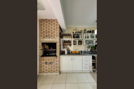 Casa à venda com 250m², 4 quartos e 3 vagas Casa à venda com 250m², 4 quartos e 3 vagasarea de lazer