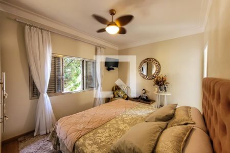 Casa à venda com 250m², 4 quartos e 3 vagas Casa à venda com 250m², 4 quartos e 3 vagasQuarto 4 - Suíte