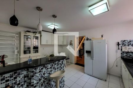 Casa à venda com 250m², 4 quartos e 3 vagas Casa à venda com 250m², 4 quartos e 3 vagasCozinha/Copa