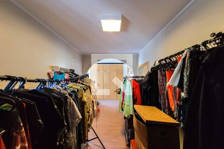 Casa à venda com 250m², 4 quartos e 3 vagas Casa à venda com 250m², 4 quartos e 3 vagasQuarto 3