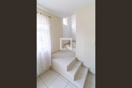 Apartamento à venda com 182m², 3 quartos e 2 vagasEscada