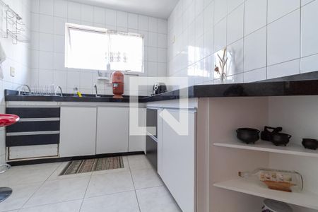 Apartamento à venda com 182m², 3 quartos e 2 vagasCozinha