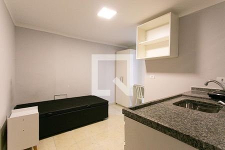 Quarto de kitnet/studio para alugar com 1 quarto, 12m² em Cangaiba, São Paulo