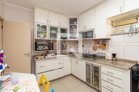 Apartamento à venda com 120m², 3 quartos e 2 vagas Apartamento à venda com 120m², 3 quartos e 2 vagasCozinha