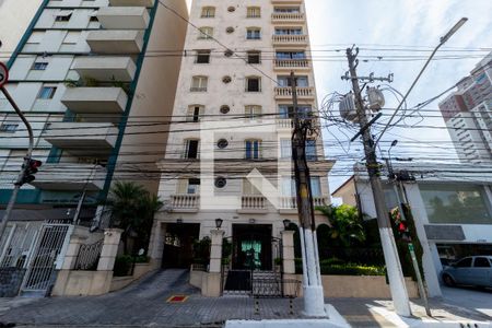Apartamento à venda com 120m², 3 quartos e 2 vagas Apartamento à venda com 120m², 3 quartos e 2 vagasFachada