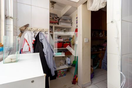 Apartamento à venda com 120m², 3 quartos e 2 vagas Apartamento à venda com 120m², 3 quartos e 2 vagasÁrea de Serviço