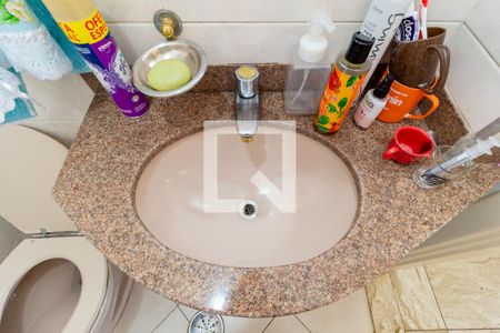 Apartamento à venda com 120m², 3 quartos e 2 vagas Apartamento à venda com 120m², 3 quartos e 2 vagasDetalhe - Lavabo