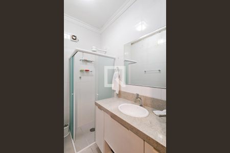 Casa à venda com 170m², 3 quartos e 5 vagas Casa à venda com 170m², 3 quartos e 5 vagasBanheiro