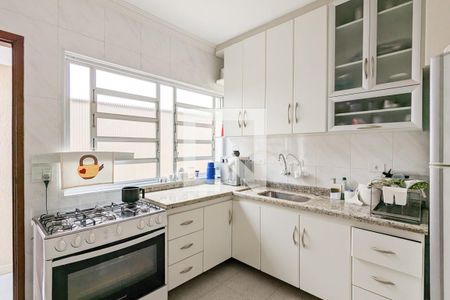 Casa à venda com 170m², 3 quartos e 5 vagas Casa à venda com 170m², 3 quartos e 5 vagasCozinha