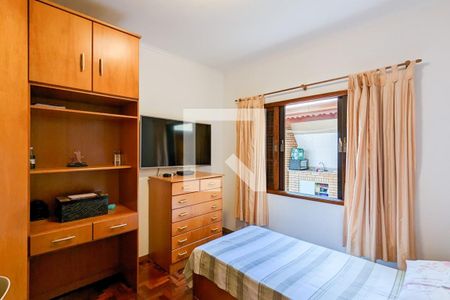 Casa à venda com 170m², 3 quartos e 5 vagas Casa à venda com 170m², 3 quartos e 5 vagasQuarto 2