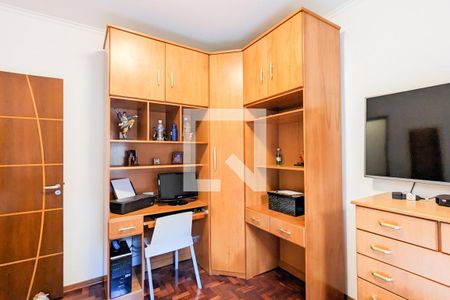 Casa à venda com 170m², 3 quartos e 5 vagas Casa à venda com 170m², 3 quartos e 5 vagasQuarto 2