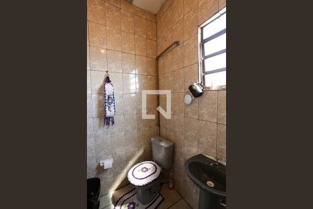 Casa à venda com 100m², 2 quartos e sem vagaBanheiro