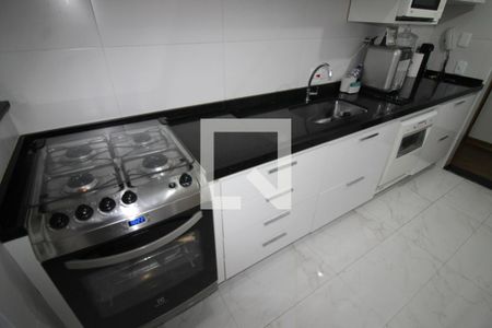 Apartamento à venda com 81m², 3 quartos e 2 vagasCozinha