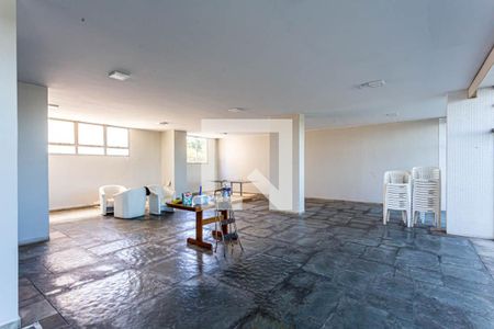 Apartamento à venda com 160m², 4 quartos e 2 vagas Apartamento à venda com 160m², 4 quartos e 2 vagasSalão de Festas