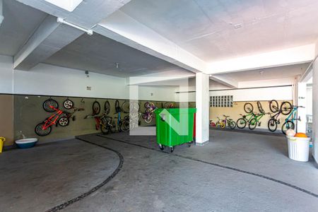 Apartamento à venda com 160m², 4 quartos e 2 vagas Apartamento à venda com 160m², 4 quartos e 2 vagasBicicletário