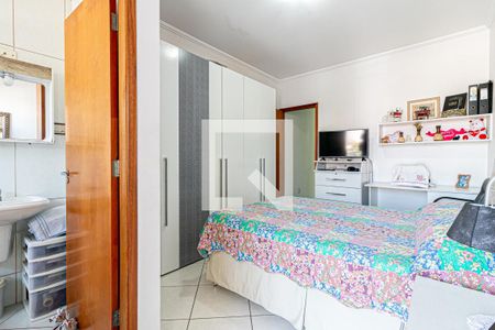 Suite de casa à venda com 3 quartos, 130m² em Cidade Antônio Estevão de Carvalho, São Paulo