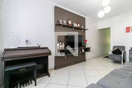 Sala de casa à venda com 3 quartos, 130m² em Cidade Antônio Estevão de Carvalho, São Paulo