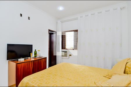 Casa à venda com 255m², 3 quartos e 4 vagasSuíte 1