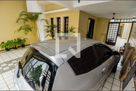 Casa à venda com 255m², 3 quartos e 4 vagasGaragem