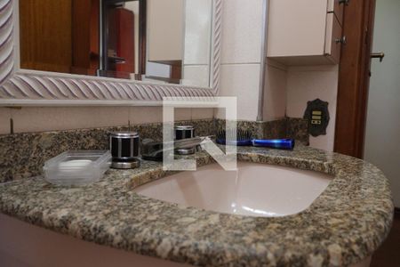 Apartamento à venda com 180m², 3 quartos e 2 vagasSuíte 2 banheiro 