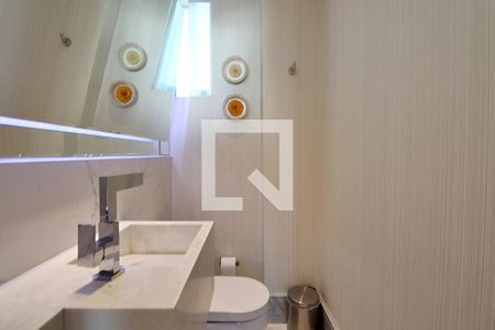 Apartamento à venda com 227m², 4 quartos e 4 vagasLavabo