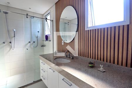 Apartamento à venda com 227m², 4 quartos e 4 vagasBanheiro da suíte 1