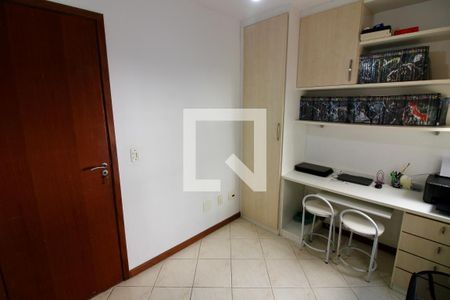 Apartamento à venda com 107m², 3 quartos e 2 vagas Apartamento à venda com 107m², 3 quartos e 2 vagasQuarto 2