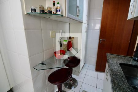 Apartamento à venda com 107m², 3 quartos e 2 vagas Apartamento à venda com 107m², 3 quartos e 2 vagasCozinha
