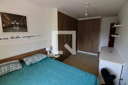 Apartamento à venda com 107m², 3 quartos e 2 vagas Apartamento à venda com 107m², 3 quartos e 2 vagasSuíte