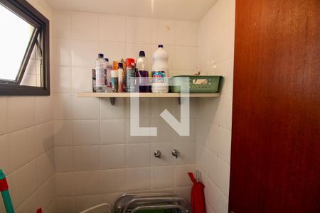 Apartamento à venda com 107m², 3 quartos e 2 vagas Apartamento à venda com 107m², 3 quartos e 2 vagasÁrea de Serviço