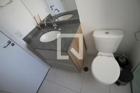 Apartamento à venda com 73m², 2 quartos e 2 vagasBanheiro da Suíte